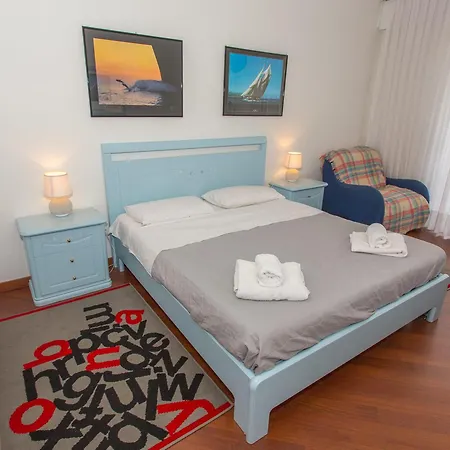 Menton: 3p Avec Terrasse, Parking, Proche Plages Et Centre - Fr-1-196-230 Lägenhet Menton