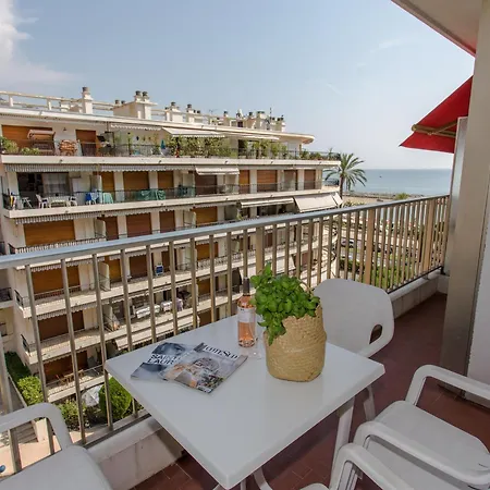 Appartement Menton, 3 Pièces, 5 Personnes - Fr-1-196-230 Menton